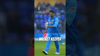 Can a Wicketkeeper Bowl in Cricket?🤔 #shorts