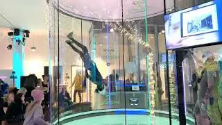 Fly in Berlin! - Windobona Berlin Indoor Skydiving
