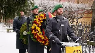 Kranzniederlegung 20. Tadestag Bundespräsident a.D. Johannes Rau