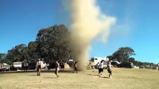 Шок! Запуск торнадо - новый тренд EDM фестивалей | Tornado at EDM festival