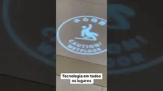 Sem placas de ch&atilde;o molhado, agora tudo com leds. muita tecnologia na China 🇨🇳#china