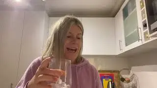 Australian gin review - Poor Tom&rsquo;s strawberry gin