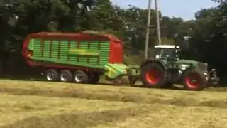Strautmann Giga-Vitesse Sidra Tridem Forage Wagon Product Video 2005