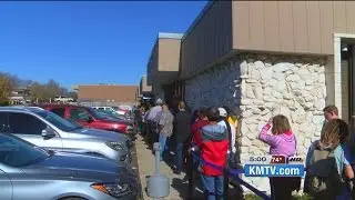 Voters pack early elections in Omaha