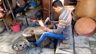 Moroccan Crafts: Coppersmith (Dinandier)