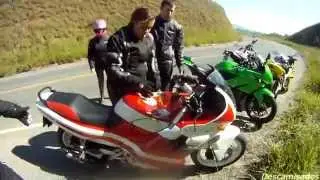 Descamisados - CBR450 saindo na curva !