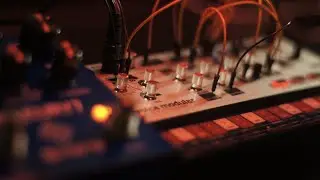 Descend into the Broken Abyss (volca modular & mercury 7)