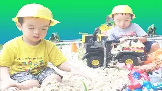 Самосвал для детей