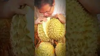 How to Peel Durian 🍈 | Easy Durian Peeling Tutorial in Market Shop #Shorts