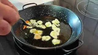 Gambas al ajillo y  vino blanco