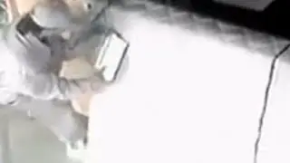 Man tries to steal iPad but fails miserably