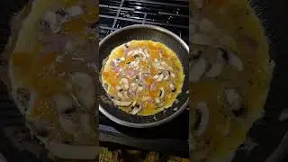omelet #veteran #cooking #chef #cookingshow #chefjourney #yummy #omelet #yummyfood #askforhelp