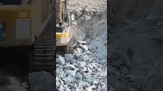 Integrated rock drill and splitter: Half the cost, half the construction time.