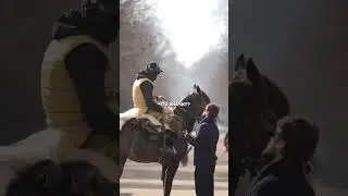 Встретил всадников 🐎