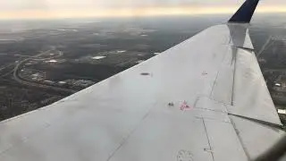 United Express Mitsubishi CRJ-200LR N453AW Landing in MBS International Airport KMBS