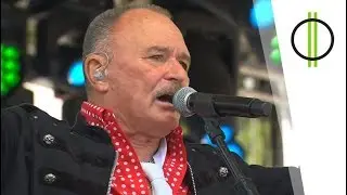 T&eacute;rden &aacute;llva &ndash; Nagy Fer&oacute; &eacute;s a Beatrice (2019.08.18. Clark &Aacute;d&aacute;m t&eacute;r)