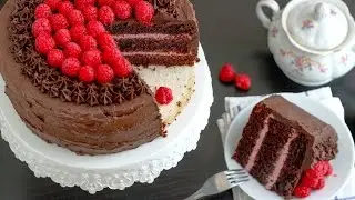 Ultimate Red Wine Chocolate Raspberry Cake Recipe | HappyFoods