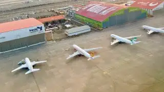 Guess the airport's name.Enjoy the landing  #youtube #emirates #flight #travel #sky #viral #trending