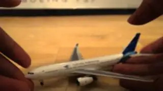 Распаковка и обзор самолёта A330-200m PK-GPP Garuda Indonesia от Phoenix Models