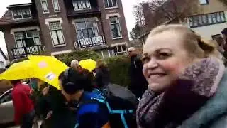 wappies demonstreren al een paar uur zonder geweld.