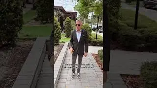 Here&rsquo;s how to nail a green jacket! #menslook #MensStyle #customclothing  #howtowear #greenjacket