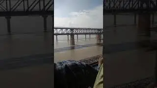 Phaphamau Allahabad Bridge Train Video! #Allahabad #KashiExpress #MNNIT #Lokmanytilak #TrainVideo
