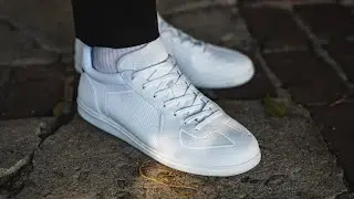 10 White Sneaker Outfits in 90 Seconds