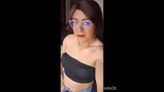 Dayana lista para salir de casa.