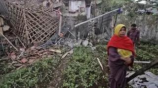 Java earthquake death toll rises to 252 as search for survivors continues