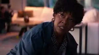 Murder in a Small Town S2E10 Recap | Sidney&rsquo;s Art Show & Shocking Scrap Yard Murder