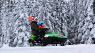 Kids Snowmobile (2021)
