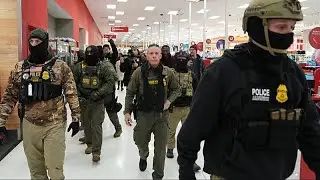 Stati Uniti, il capo della Border Patrol Greg Bovino e altri agenti lasceranno Minneapolis