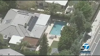 4-year-old dead, twin in critical condition after both found unresponsive in pool