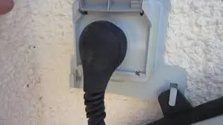 JMH électricité - Installation d'une prise renforcée Green'Up Access pour la recharge d'un PHEV