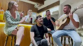 España : Chanson Espagnole : Yo quisiera decirle que la quiero !