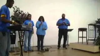 The Baggins's Singing 