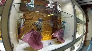 RAUL PERIC  ESPAÑA MADRID,TIENDA DE PORCELANA LLADRÓ.-