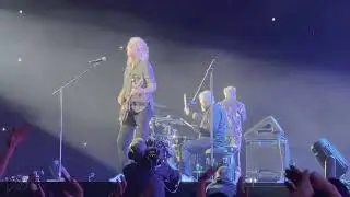 Queen + Adam Lambert - 