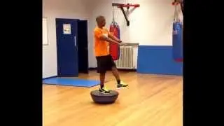 Coach kings - bosu push up & 1 legged squat