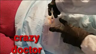 🏥Доктор Уткин делает Бабульке УKoLь4ик.Все четко.👨&zwj;⚕️Crazy Doctor