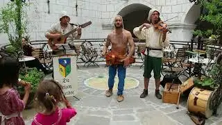 Die feigen Knechte - Hexenplage