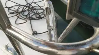 J/105 forestay tension adjustment