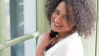 Sharon Kips - Leun Op Mij (Live at GTime TV)