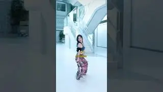#blackpink #kpop #itzy #블랙핑크 #song #popgroup #koreangirlband #kpopgroups #blink #koreangroup
