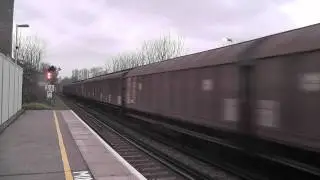 (HD) 66164 Thrashes Through Clapham High Street Working 6O67