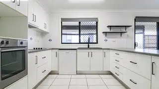 25 Bauhinia Street, BOYNE ISLAND, Queensland