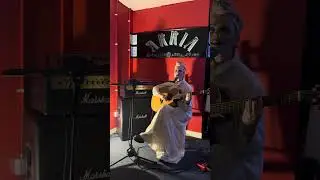 Arria performs Violet Light in the JGM Just good music Live Lounge