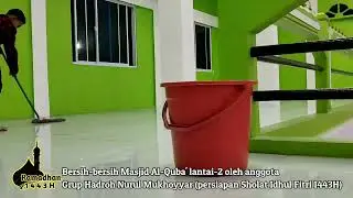 Bersih&sup2; Masjid di akhir Ramadhan, oleh Remaja Masjid Al-Quba'