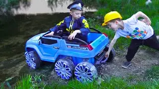 Darius Rides on Tractor Excavator while Damian Car Stuck in the Water