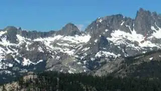 Minarett Peaks in Ritter Range from vista point near Mammoth Lakes CA
